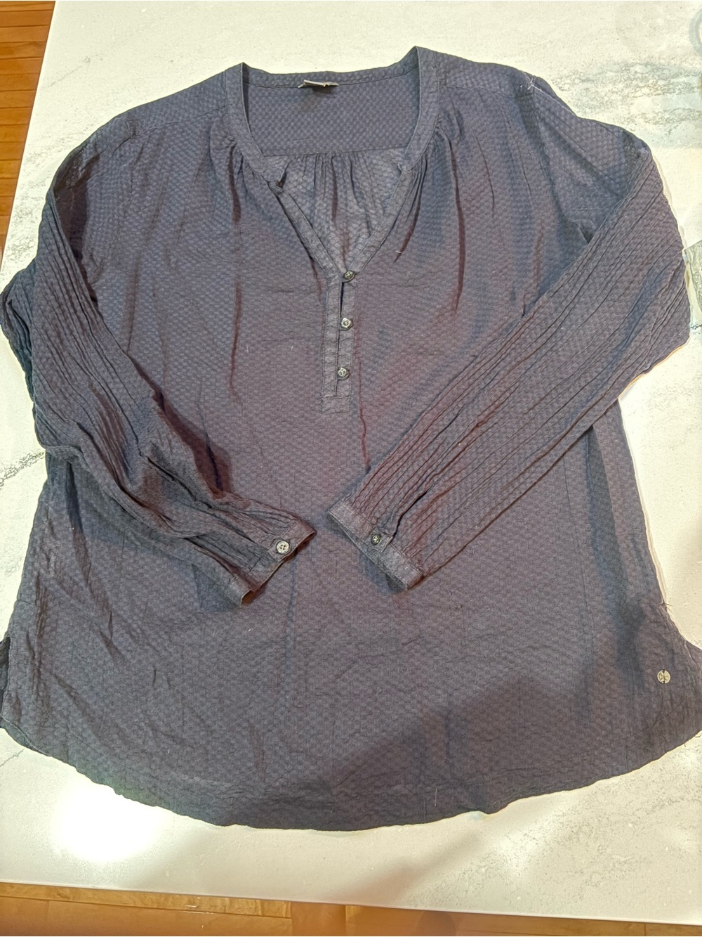 Long-Sleeve Textured chambray shirt- peek a boo fabric